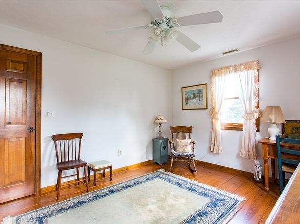 9 Birch Hill Rd, West Brookfield MA 01585
