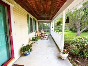 9 Birch Hill Rd, West Brookfield MA 01585