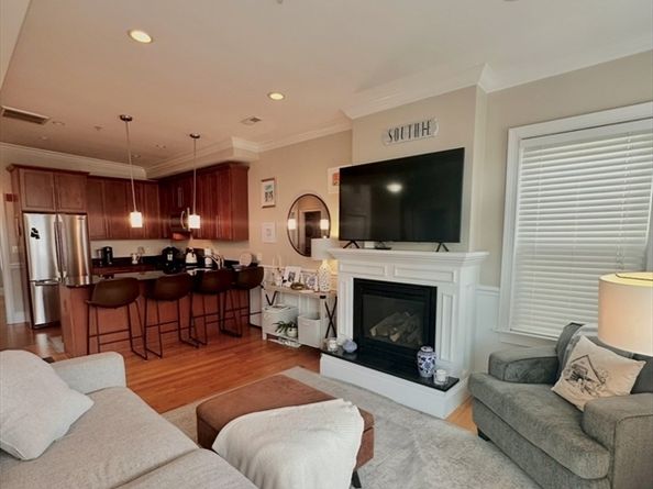 59 Story St 3, Boston MA 02127