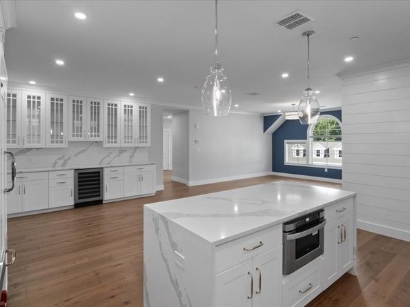 298 Washington Street 302, Westwood MA 02090