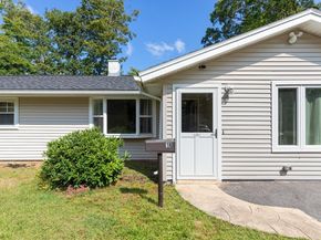 18 Brookfield Dr, Brockton MA 02302