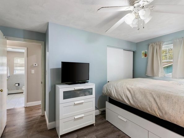 18 Brookfield Dr, Brockton MA 02302