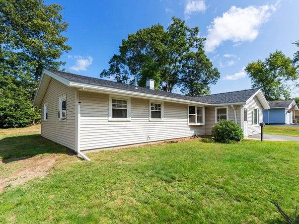 18 Brookfield Dr, Brockton MA 02302