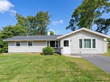 18 Brookfield Dr