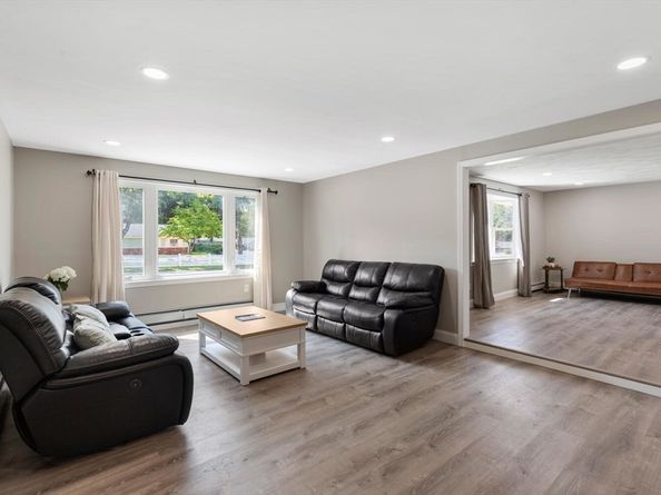 18 Brookfield Dr, Brockton MA 02302