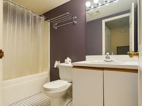 200 Ledgewood 601, Stoneham MA 02180
