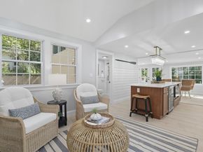 30 Atlantic St, Gloucester MA 01930