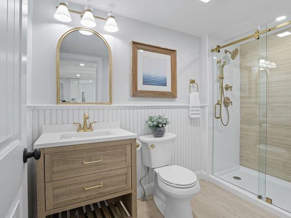 30 Atlantic St, Gloucester MA 01930