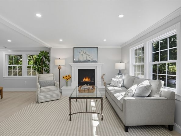 30 Atlantic St, Gloucester MA 01930