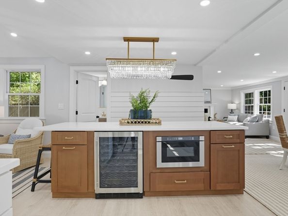 30 Atlantic St, Gloucester MA 01930