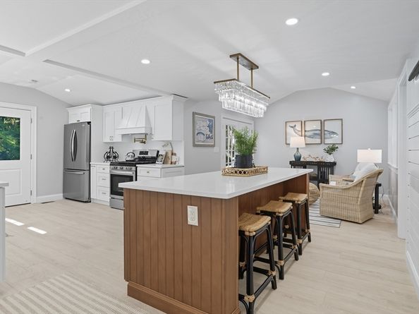 30 Atlantic St, Gloucester MA 01930
