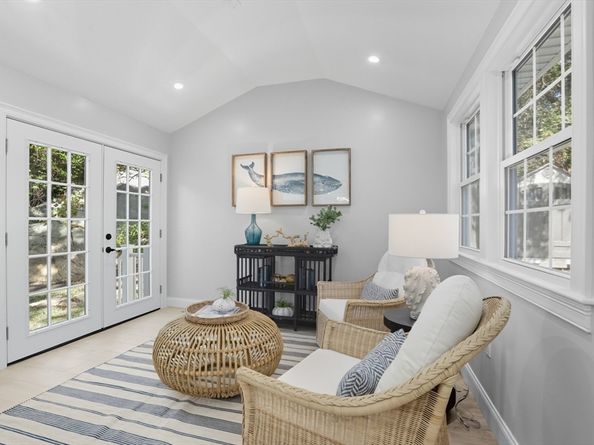 30 Atlantic St, Gloucester MA 01930