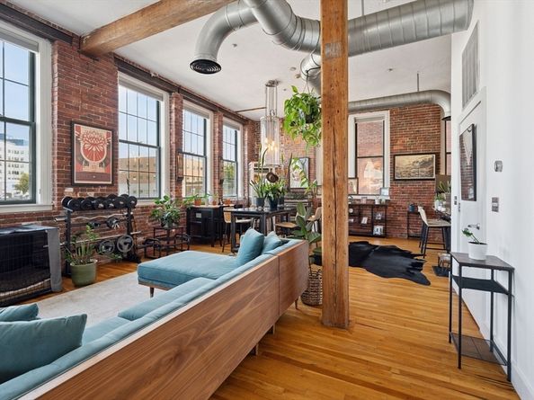 13-17 Willow St 206, Lynn MA 01901