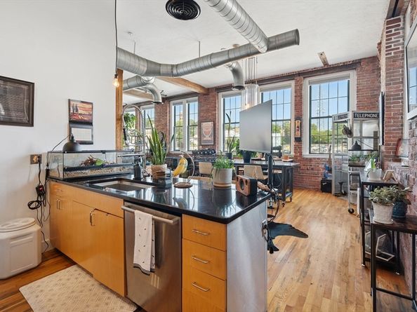 13-17 Willow St 206, Lynn MA 01901