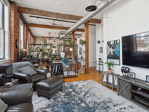 13-17 Willow St 206, Lynn MA 01901