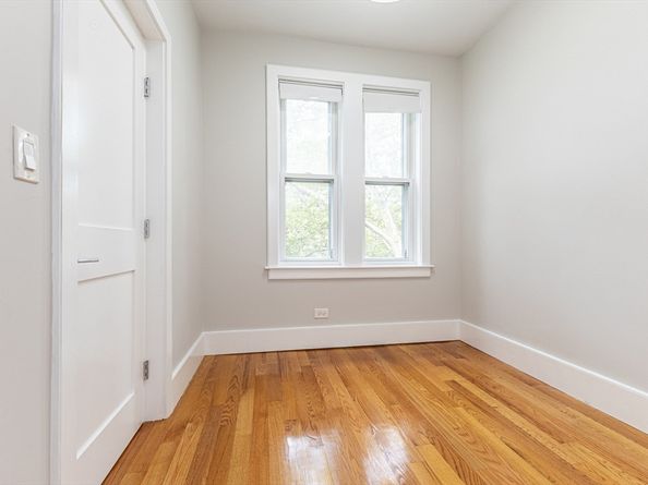 326 Chelsea St 3, Boston MA 02128
