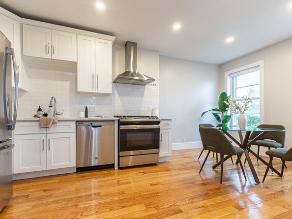 326 Chelsea St 3, Boston MA 02128