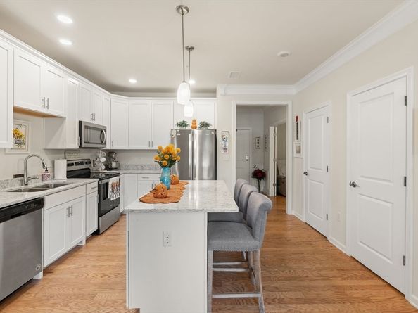 4 Francis Dr 105, Andover MA 01810