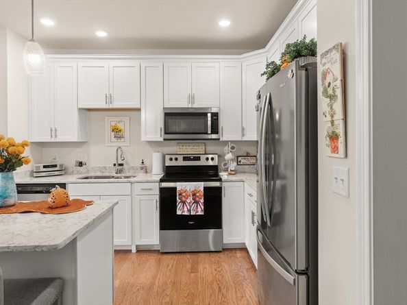 4 Francis Dr 105, Andover MA 01810