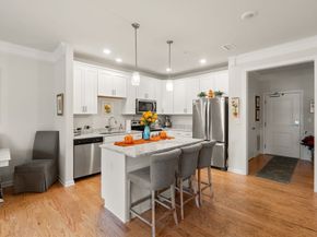4 Francis Dr 105, Andover MA 01810
