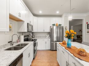 4 Francis Dr 105, Andover MA 01810