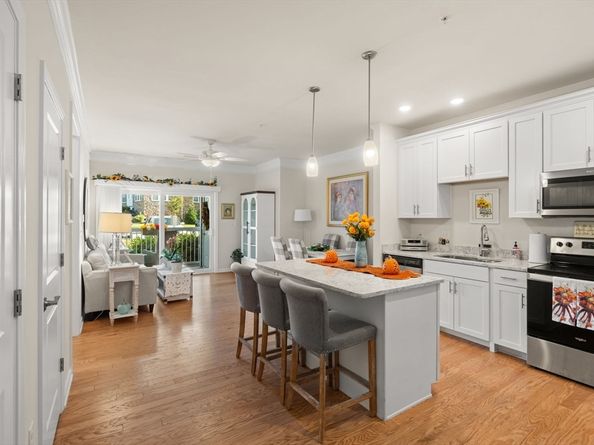 4 Francis Dr 105, Andover MA 01810