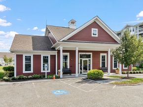 4 Francis Dr 105, Andover MA 01810