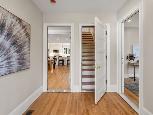 21 Francis St. 21, Newton MA 02459