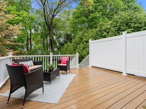 21 Francis St. 21, Newton MA 02459
