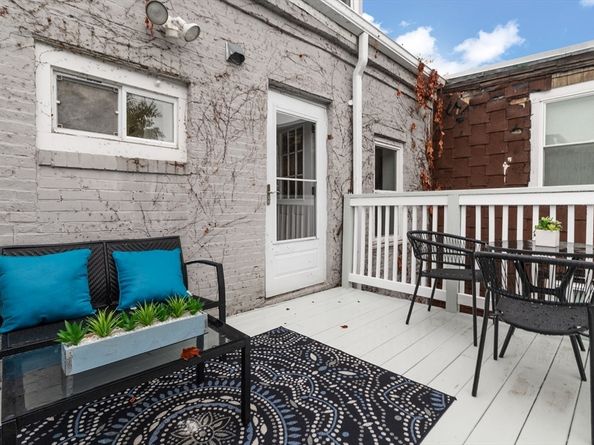 385 Meridian St 3, Boston MA 02128