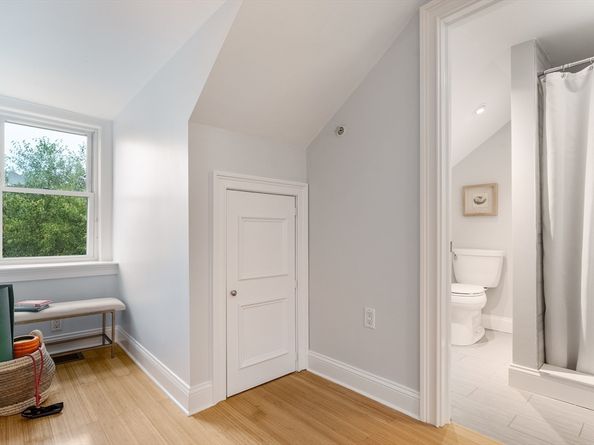385 Meridian St 3, Boston MA 02128