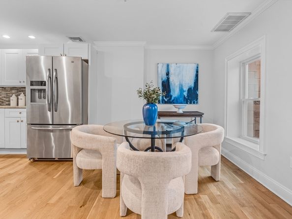 385 Meridian St 3, Boston MA 02128