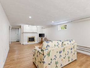 4 Stony Brook Rd, Arlington MA 02476