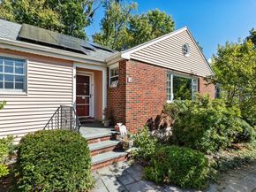 4 Stony Brook Rd, Arlington MA 02476