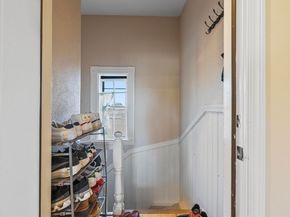 697 East 6th 3, Boston MA 02127