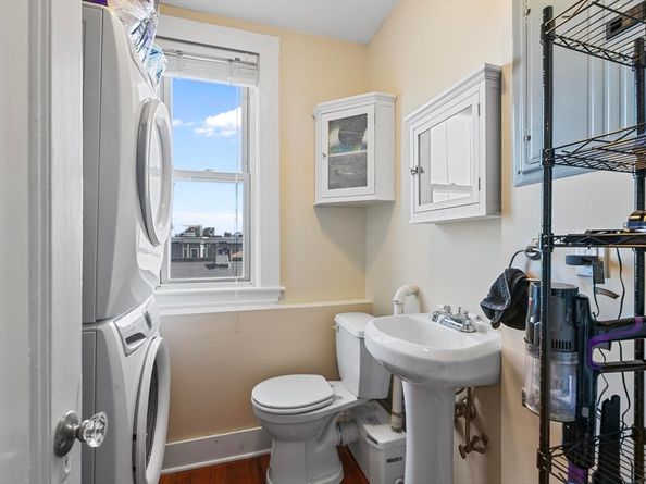 697 East 6th 3, Boston MA 02127