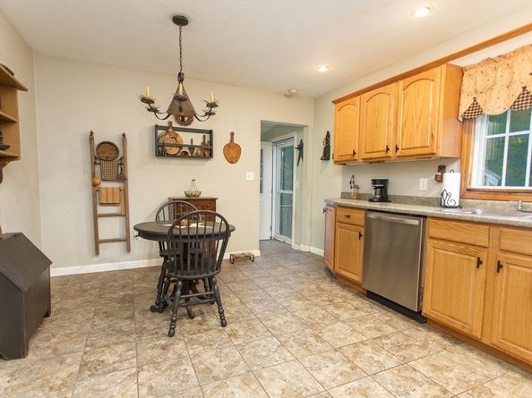 245-R Laurel St, East Bridgewater MA 02333