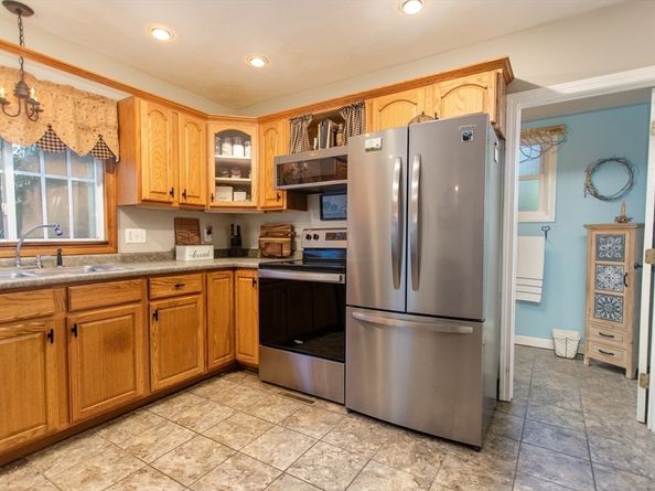 245-R Laurel St, East Bridgewater MA 02333