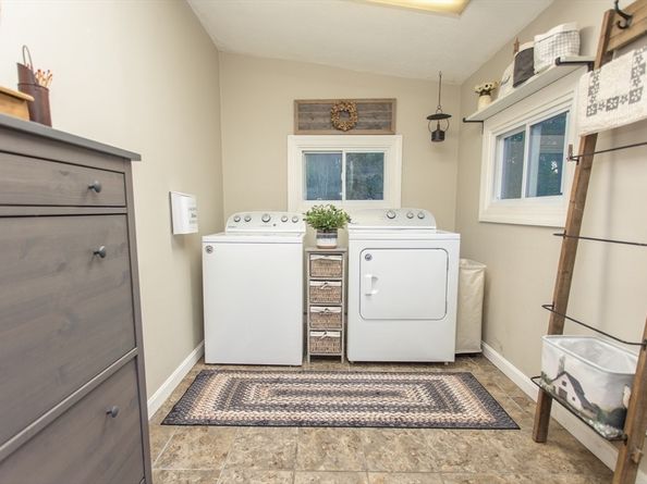 245-R Laurel St, East Bridgewater MA 02333