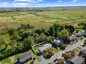 6 Saugus Avenue A, Saugus MA 01906