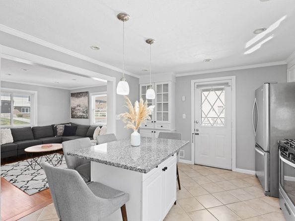 6 Saugus Avenue A, Saugus MA 01906