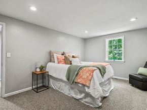 33 Kennedy Dr 33, Chelmsford MA 01863
