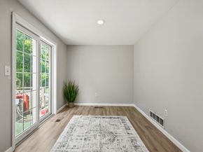 33 Kennedy Dr 33, Chelmsford MA 01863