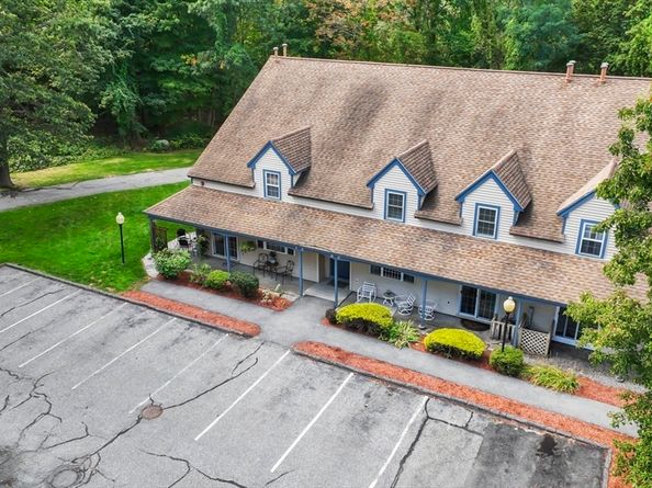 33 Kennedy Dr 33, Chelmsford MA 01863