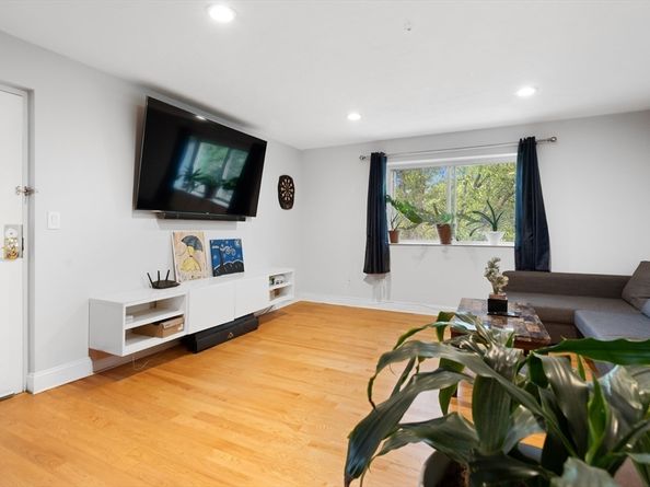 211 West St. 12B, Quincy MA 02169
