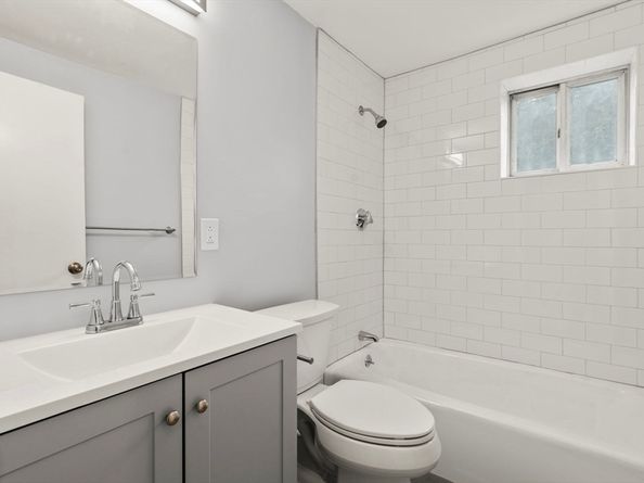 15 Staples Avenue 31, Everett MA 02149