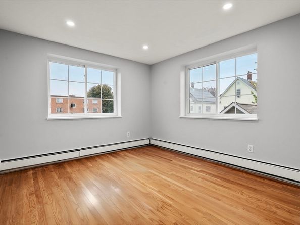 15 Staples Avenue 31, Everett MA 02149