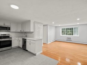 15 Staples Avenue 31, Everett MA 02149