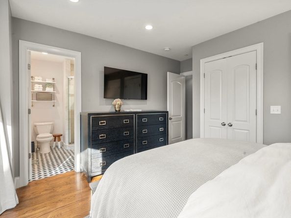 788 E 4th St 3, Boston MA 02127