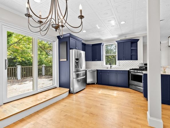 38 Russell St 4, Plymouth MA 02360